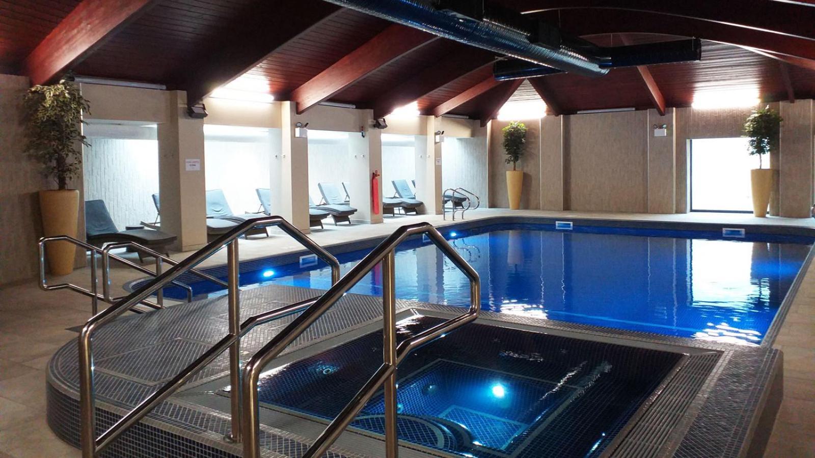 Spacious Primrose Lodge For 6 With Hot Tub At A Spa Resort Chudleigh Екстериор снимка